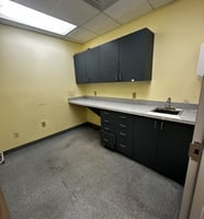 13607886