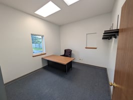 13701561