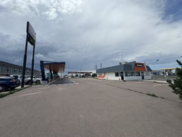 13702369