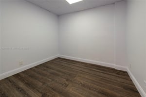 13729530