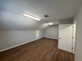 13736139