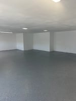 13738122