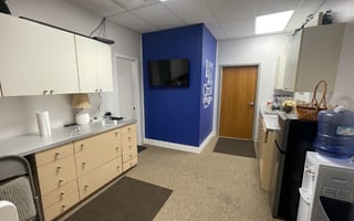 13747168