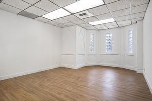3880956