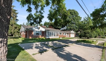 13774974