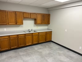 3884527