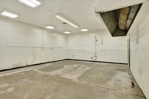 13800605