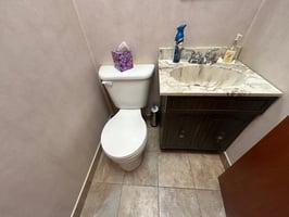 3885405