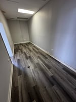 3889563