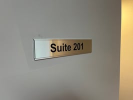 13835877