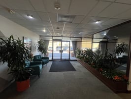 9895744