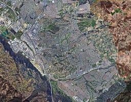 10913854