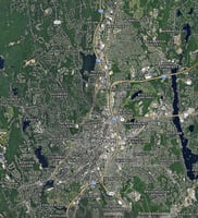 13674136