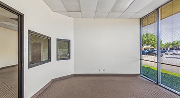 9610885