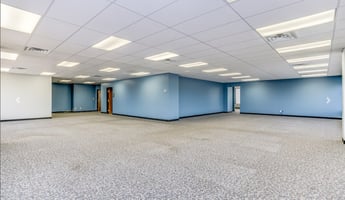 75652
