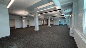3250736
