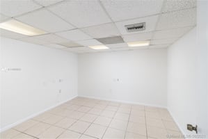 2268386
