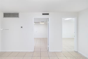2268385