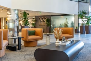 9156877