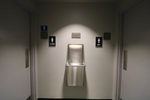 373981