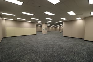 374520