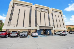 5841093