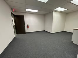 2574549