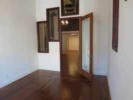 1574076