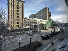 8163301