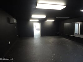 10646370