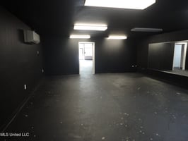 10646369