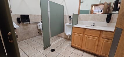 3095910