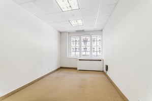 9069818