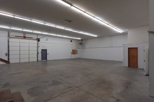 13852570