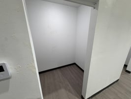 3885260