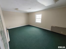 5549368