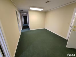5549369