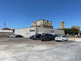 3605983
