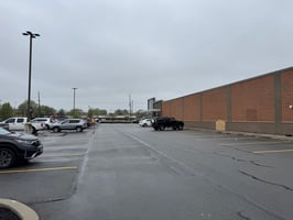 10470693