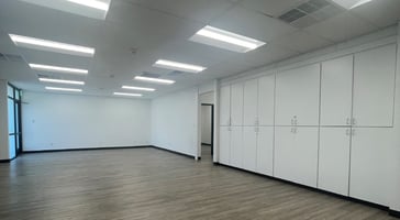 13710523