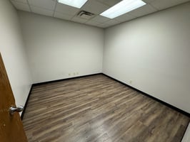 2835995