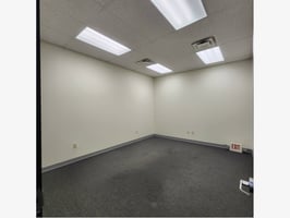 3043522