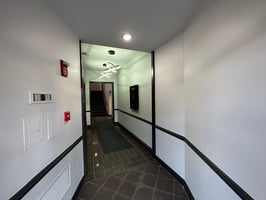 860456