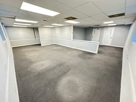 860499