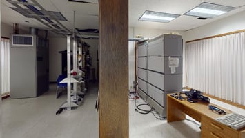 4928686