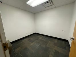 2332904