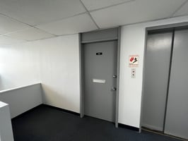4916827