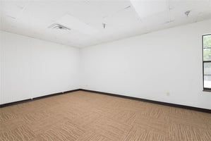 10762940