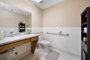5490842