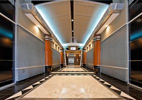 5563422